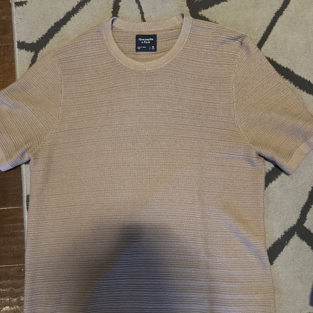 Abercrombie textured knit short sleeve